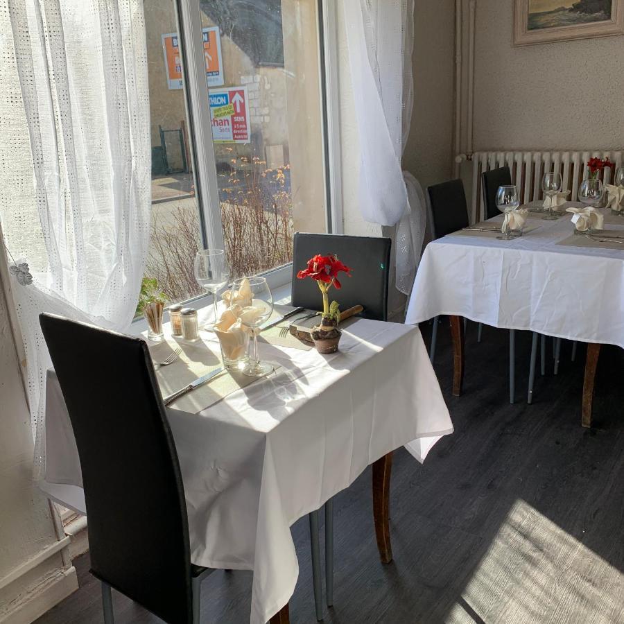 Auberge Le Rabelais Malay-le-Petit エクステリア 写真